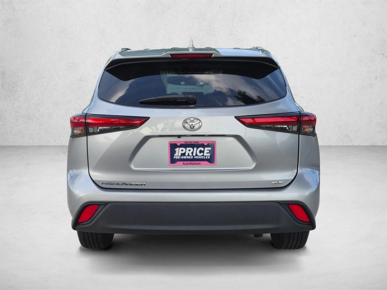 2020 Toyota Highlander XLE FWD (Natl)
