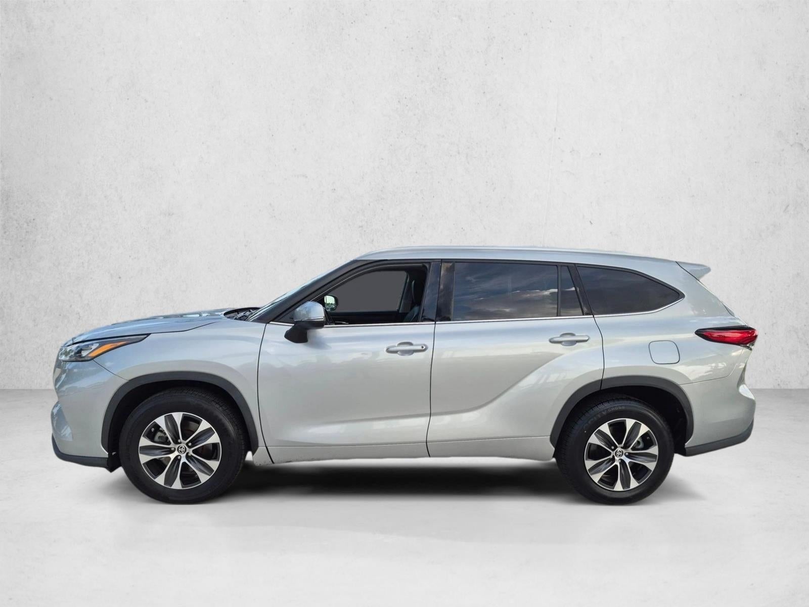 2020 Toyota Highlander XLE FWD (Natl)