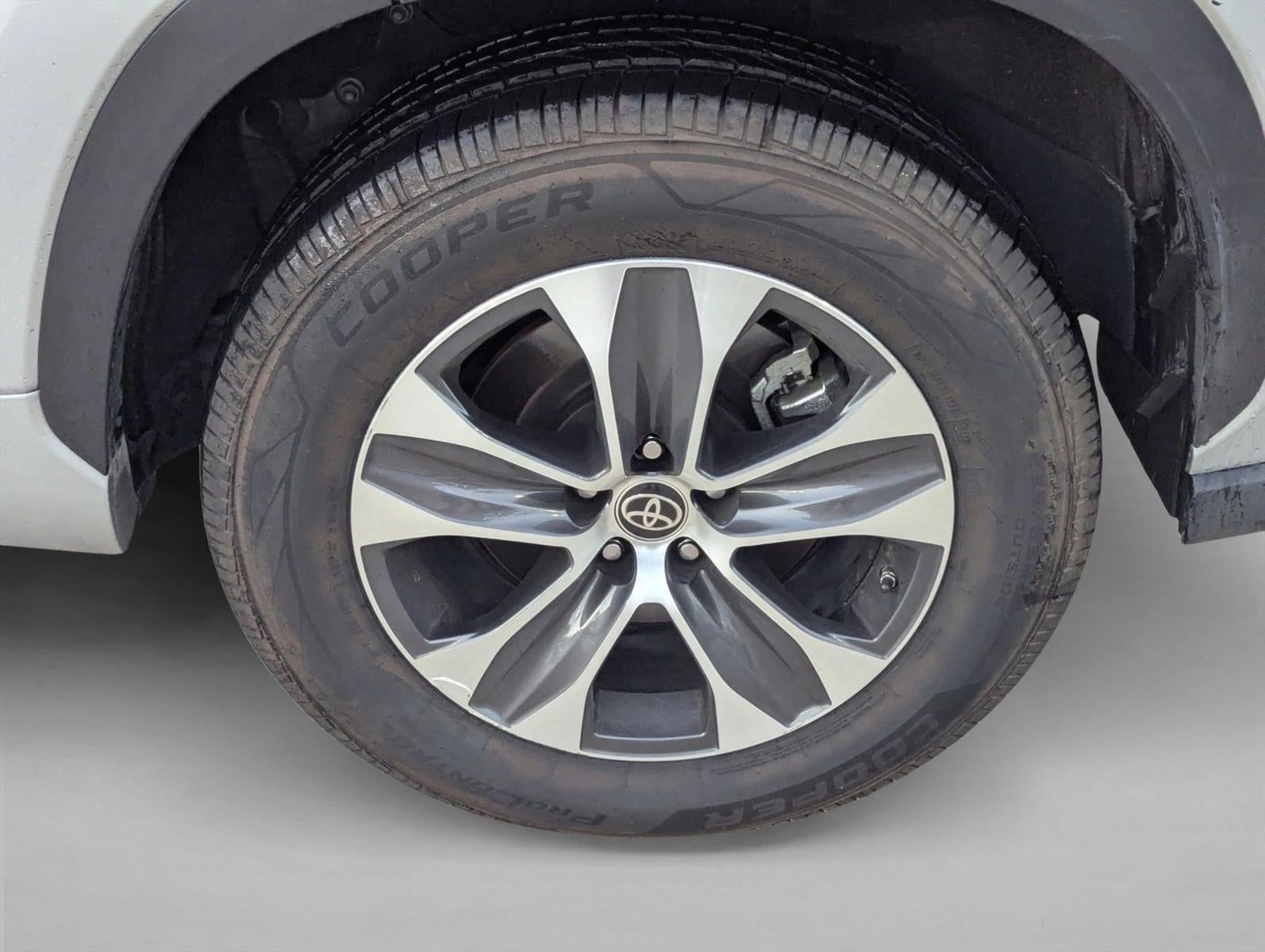 2023 Toyota Highlander Hybrid XLE FWD (Natl)