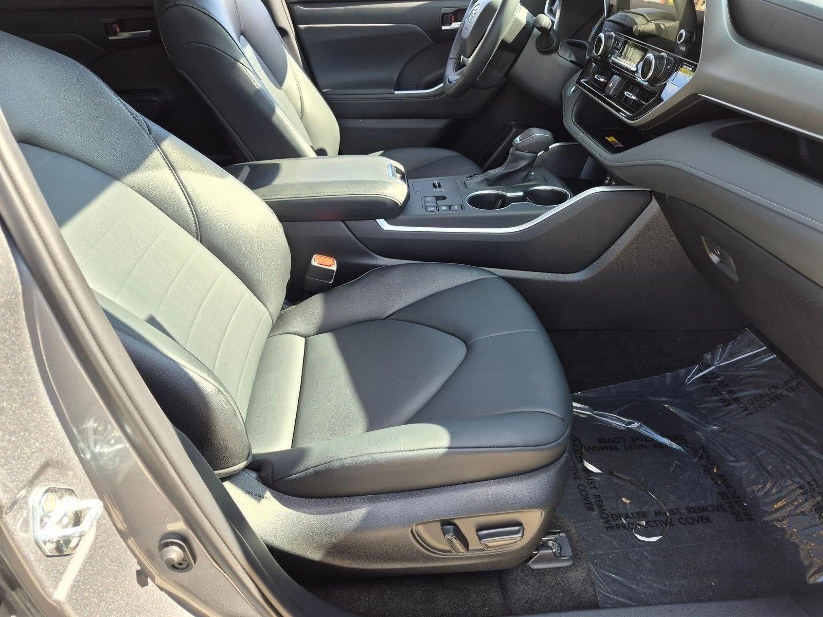 2026 Toyota Highlander Hybrid XLE AWD (Natl)