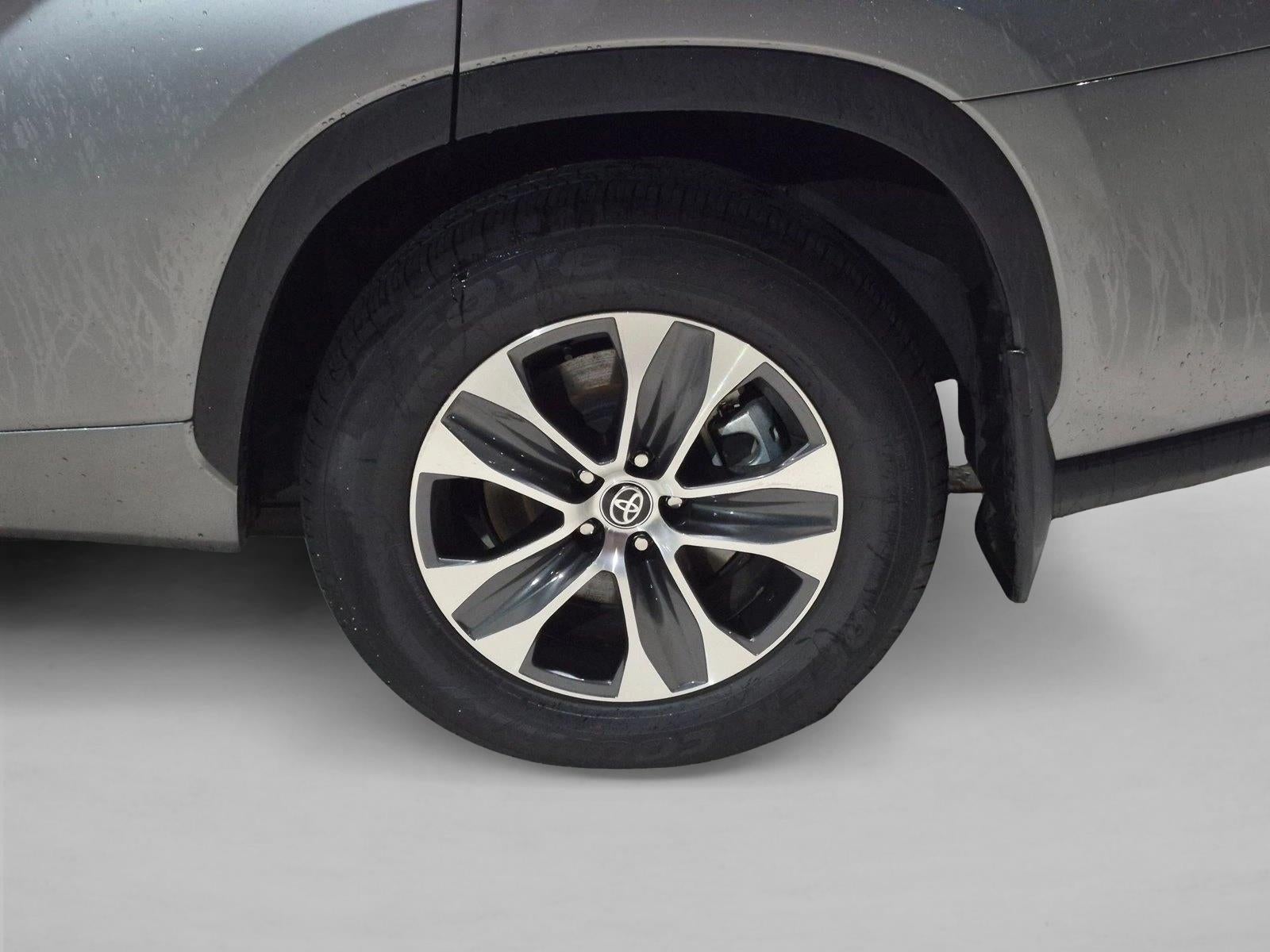 2026 Toyota Highlander Hybrid XLE AWD (Natl)
