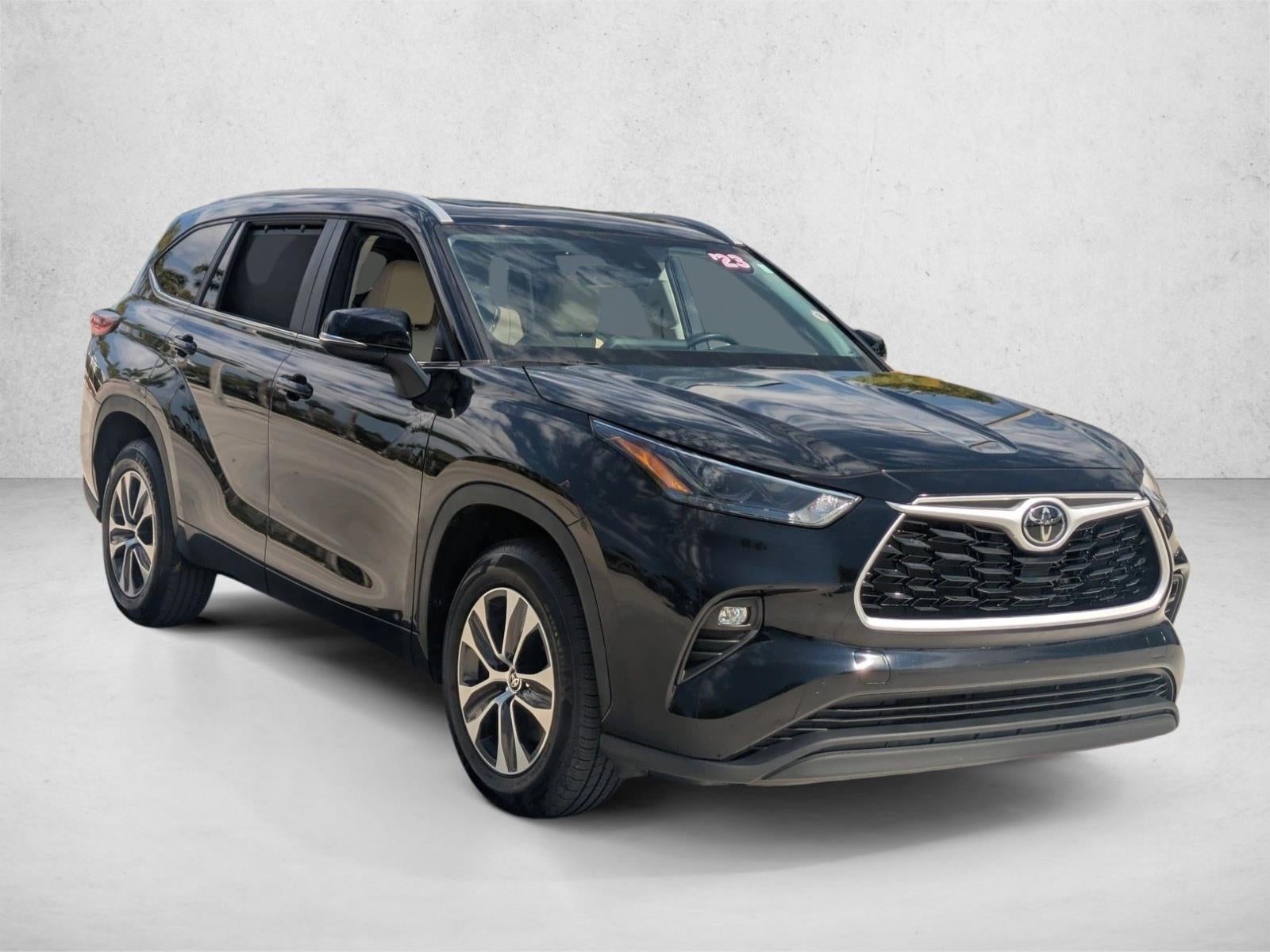 2023 Toyota Highlander XLE FWD (Natl)