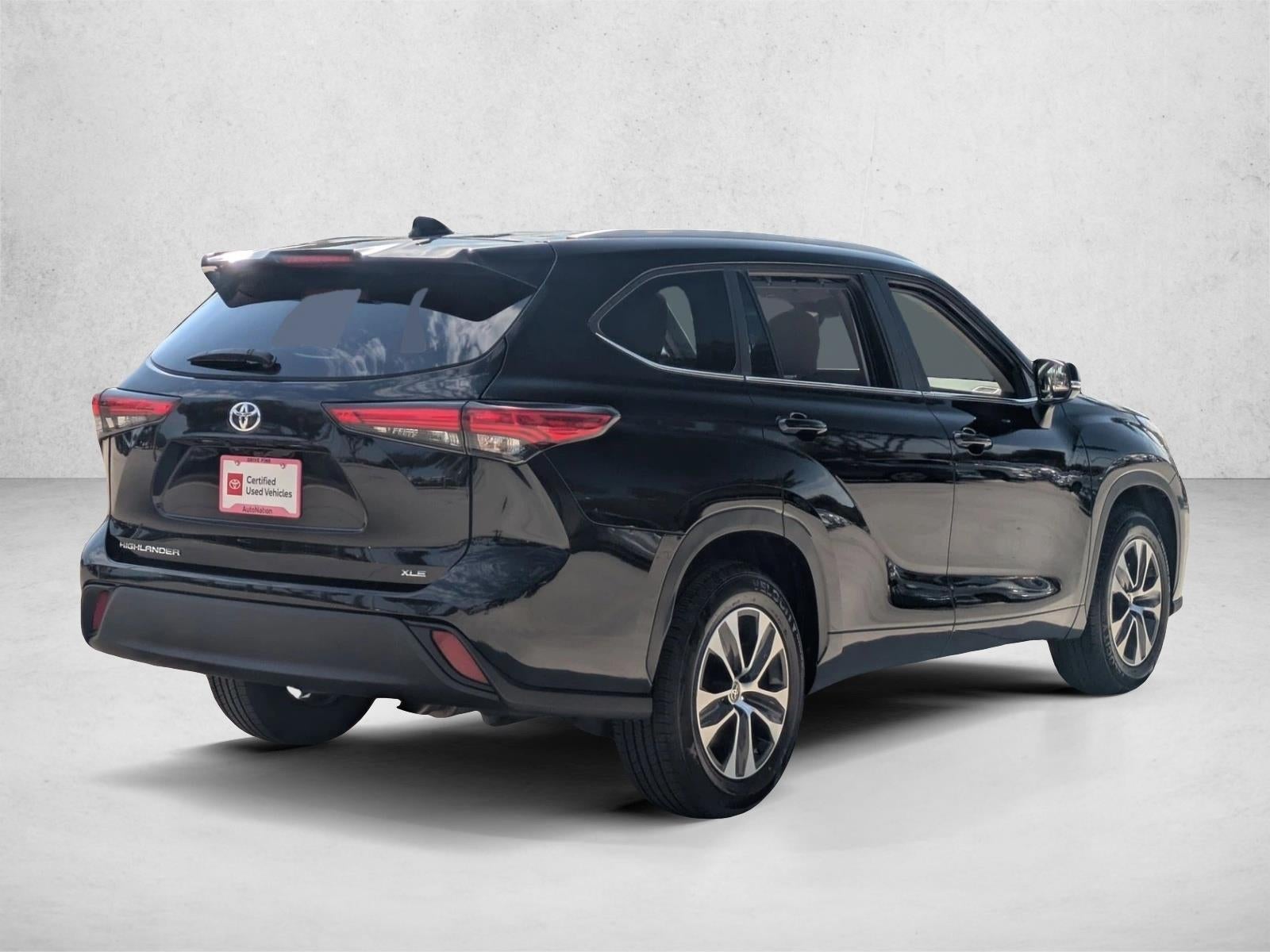 2023 Toyota Highlander XLE FWD (Natl)