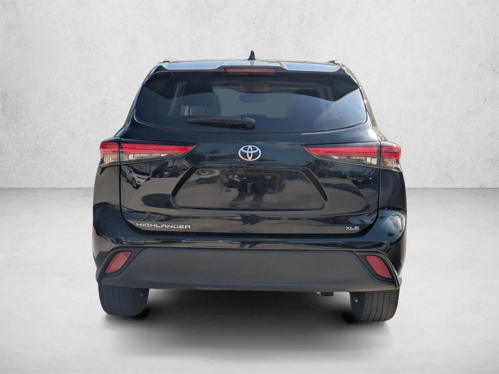 2023 Toyota Highlander XLE FWD (Natl)