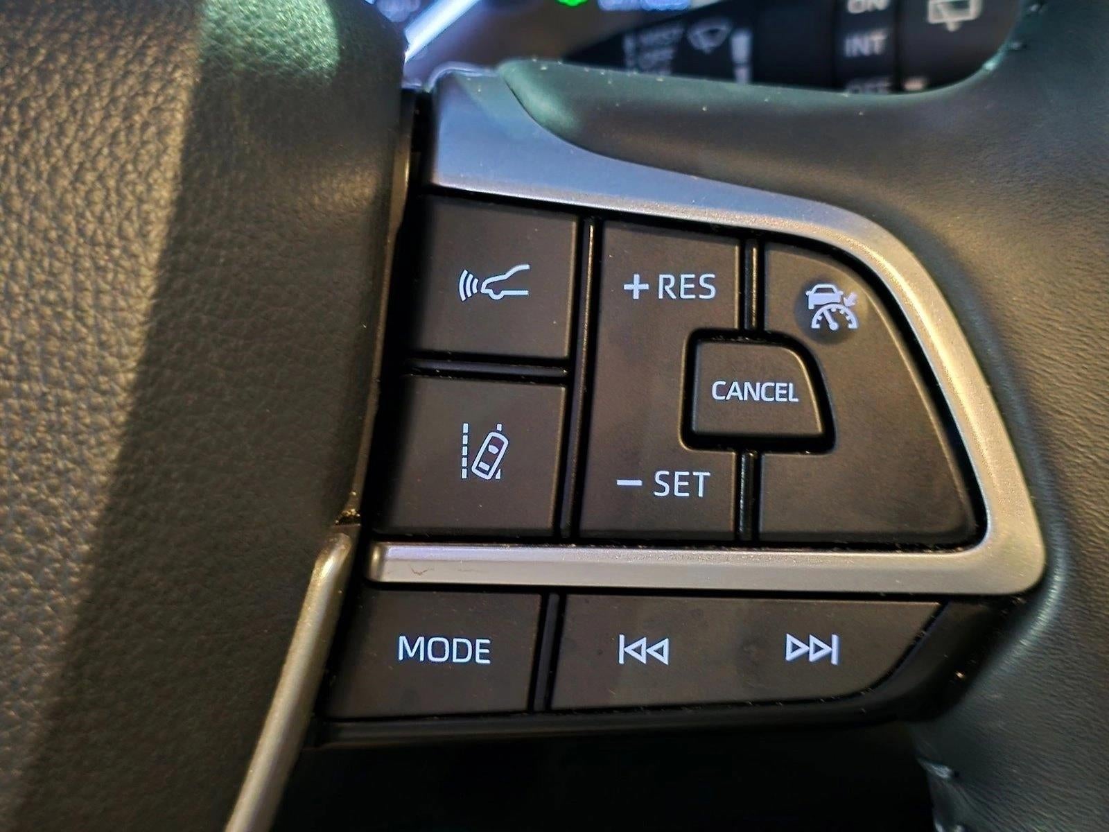 2024 Toyota Highlander XLE FWD (Natl)