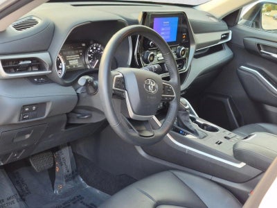 2024 Toyota Highlander XLE FWD (Natl)