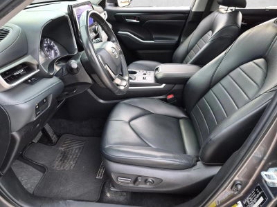 2024 Toyota Highlander XLE FWD (Natl)