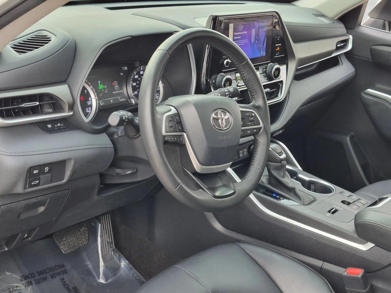 2023 Toyota Highlander XLE FWD (Natl)