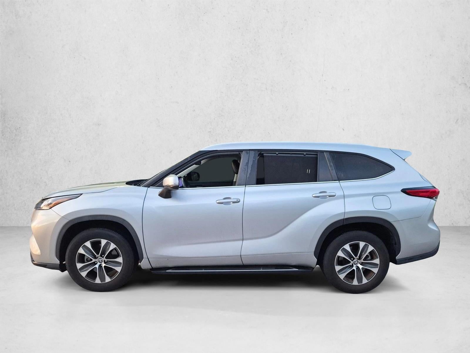 2023 Toyota Highlander XLE FWD (Natl)
