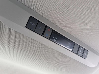 2025 Toyota Sienna LE FWD 8-Passenger (Natl)