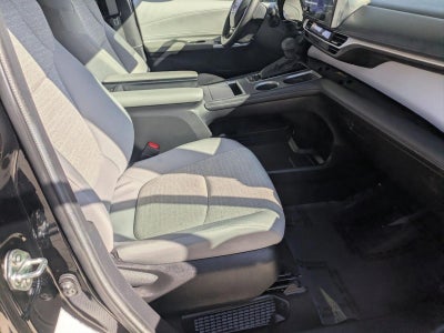 2025 Toyota Sienna LE FWD 8-Passenger (Natl)