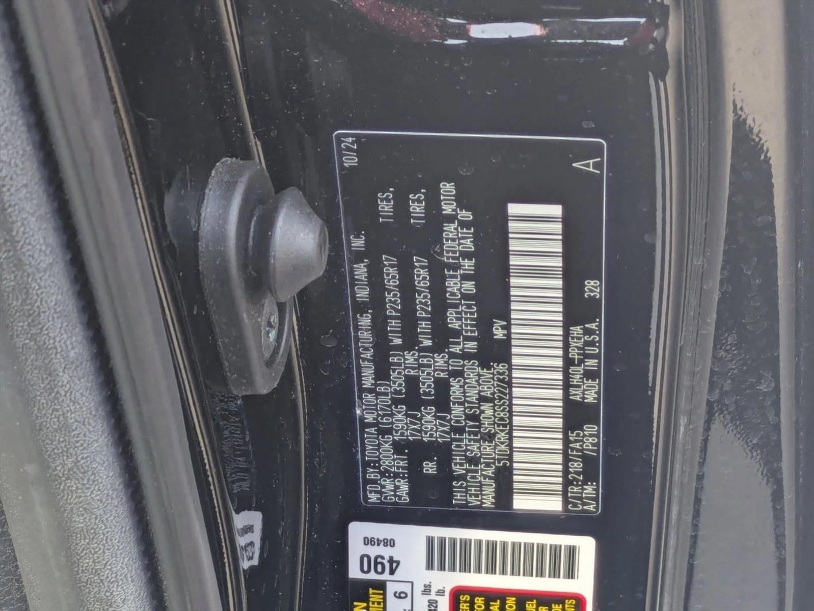 2025 Toyota Sienna LE FWD 8-Passenger (Natl)