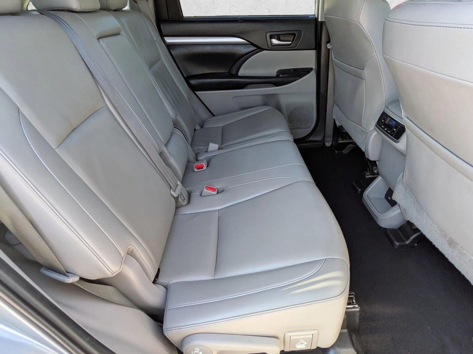 2019 Toyota Highlander XLE V6 FWD (Natl)