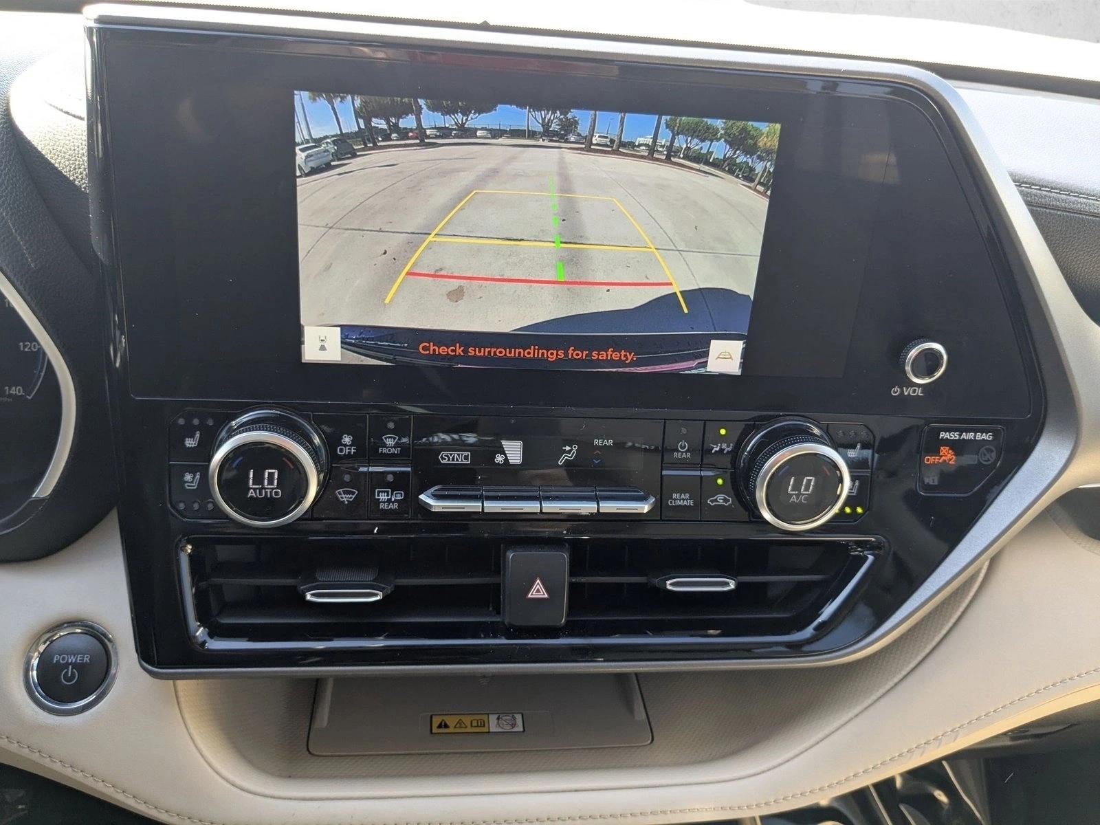 2023 Toyota Highlander Hybrid Limited AWD (Natl)