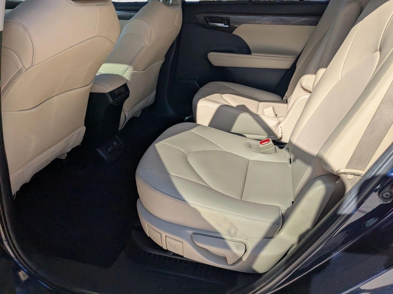 2023 Toyota Highlander Hybrid Limited AWD (Natl)