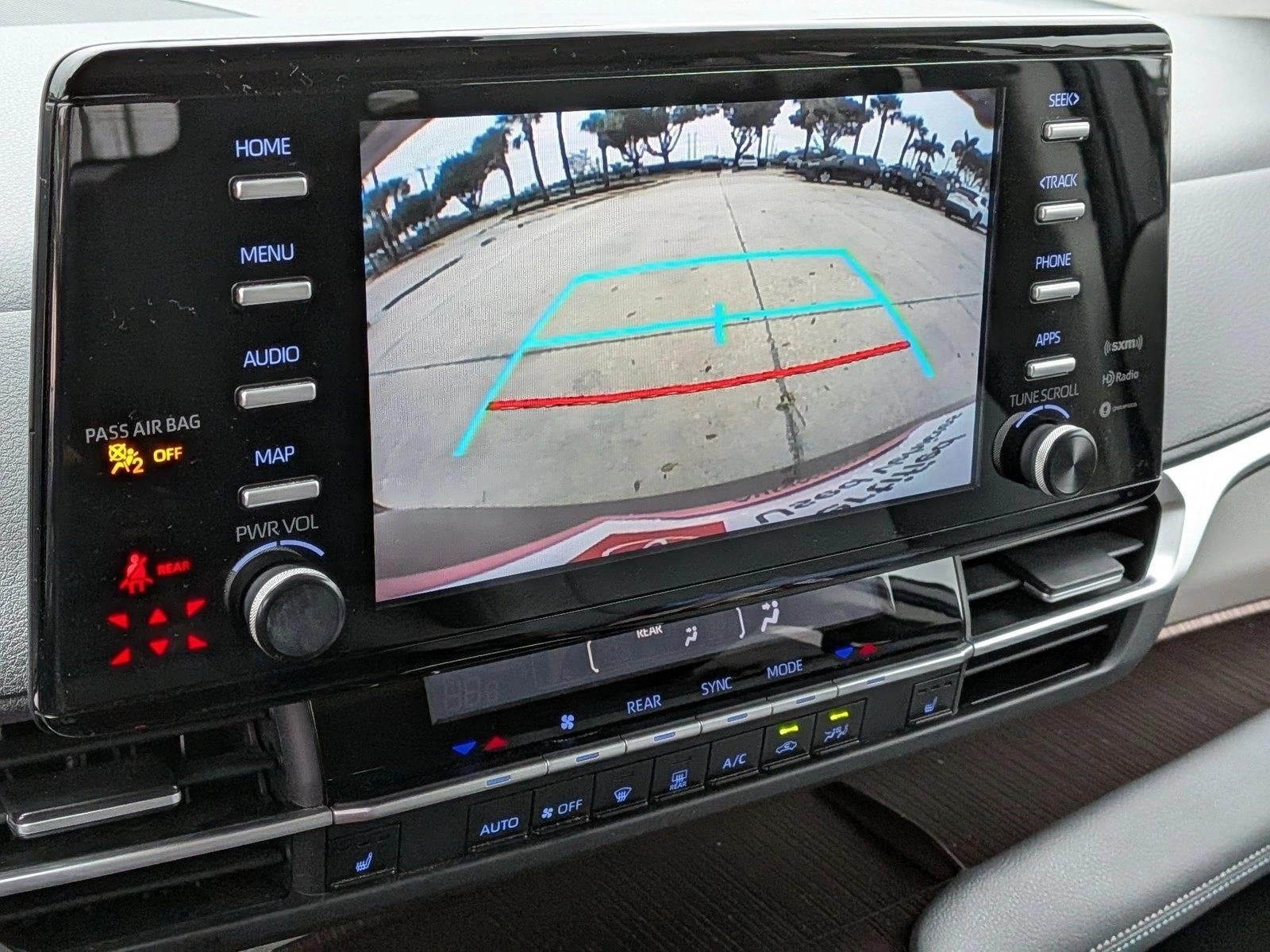 2021 Toyota Sienna XLE FWD 8-Passenger (Natl)