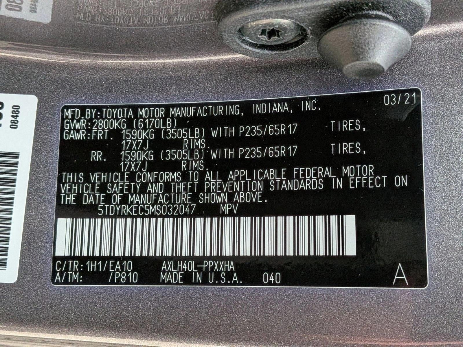 2021 Toyota Sienna XLE FWD 8-Passenger (Natl)