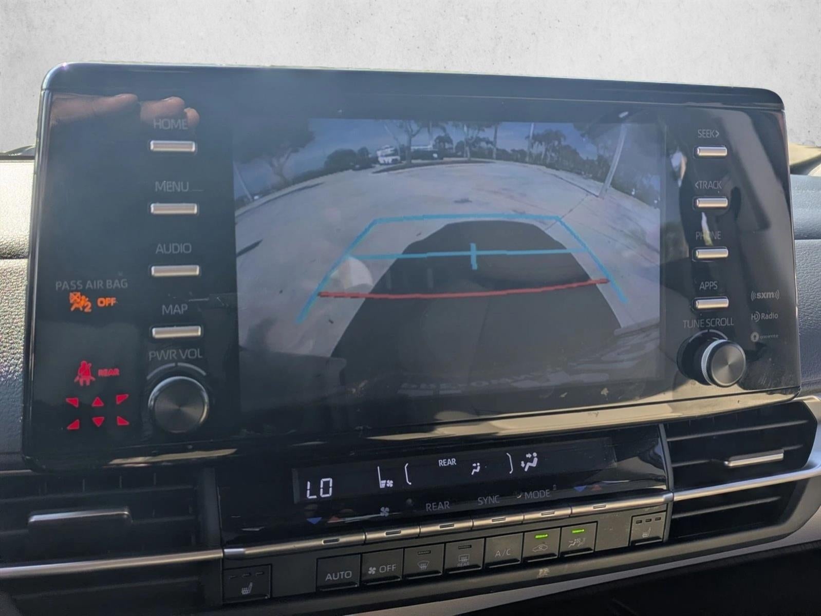 2021 Toyota Sienna XLE FWD 8-Passenger (Natl)