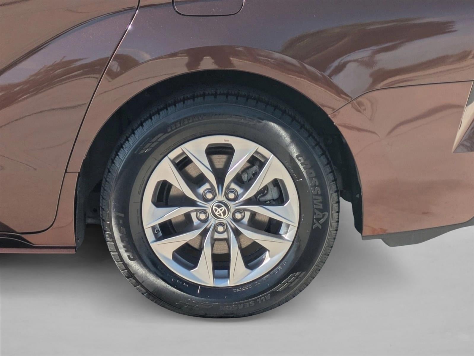 2021 Toyota Sienna XLE FWD 8-Passenger (Natl)