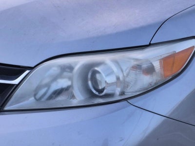 2019 Toyota Sienna XLE FWD 8-Passenger (Natl)