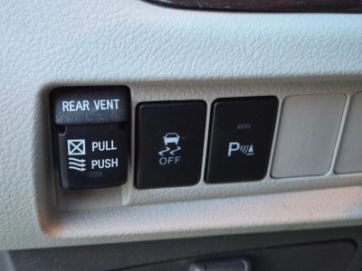 2019 Toyota Sienna XLE FWD 8-Passenger (Natl)