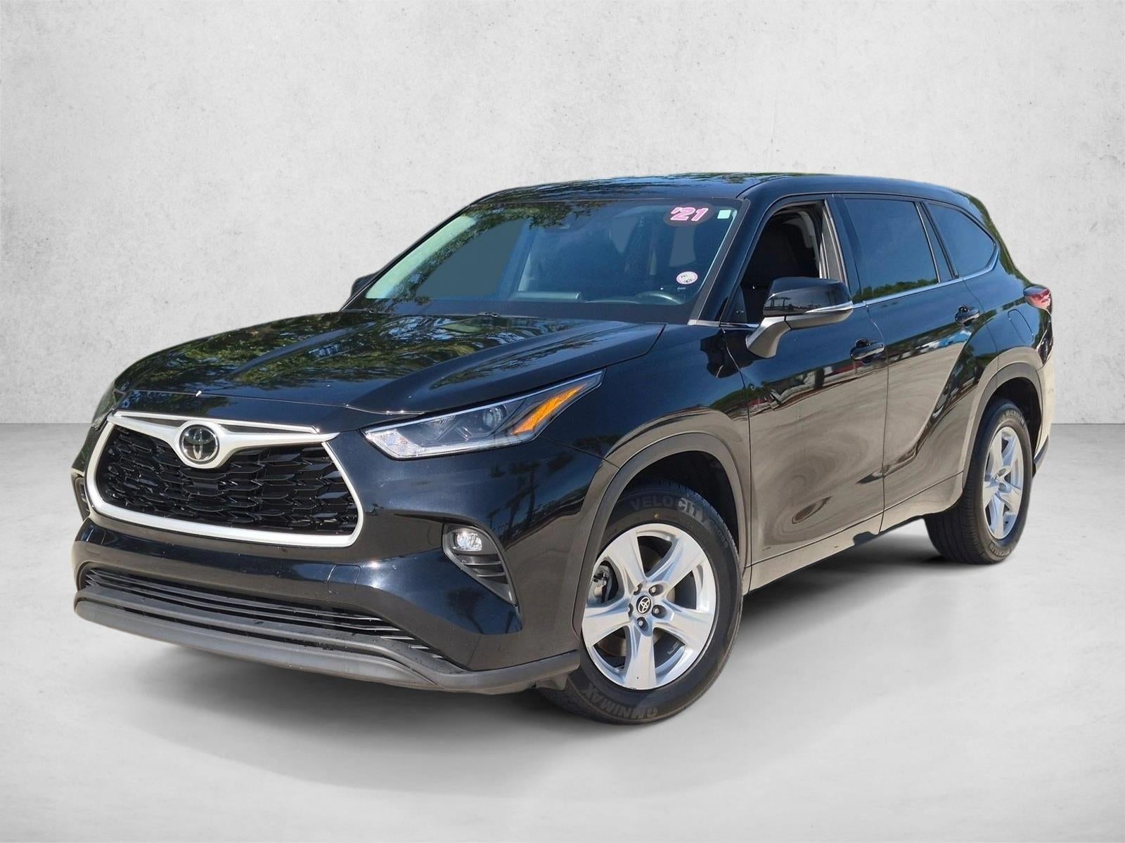 2021 Toyota Highlander LE FWD (GS)