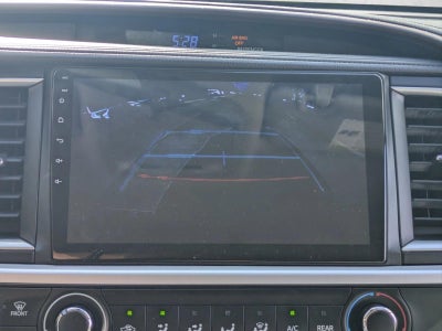 2019 Toyota Highlander LE V6 FWD (GS)