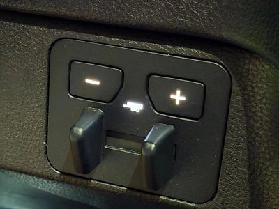 2025 Toyota Tundra 2WD 2WD SR5 CrewMax 5.5' Bed (SE)