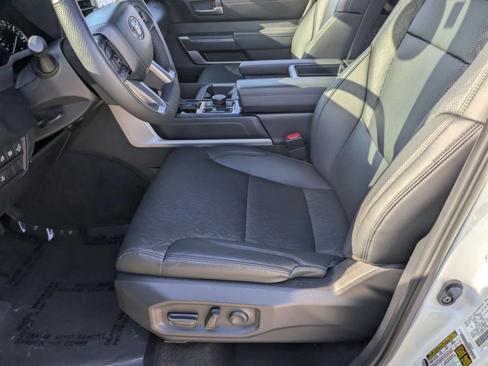 2025 Toyota Tundra 4WD 4WD SR5 CrewMax 5.5' Bed (SE)