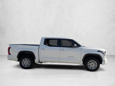2025 Toyota Tundra 4WD 4WD SR5 CrewMax 5.5' Bed (SE)