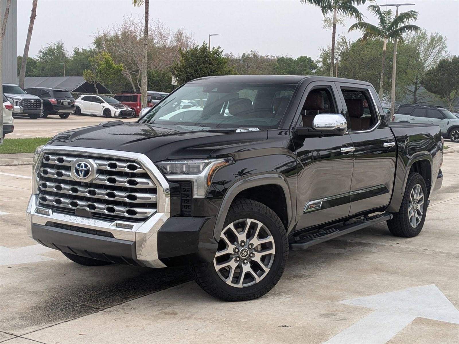 2022 Toyota Tundra 4WD 4WD 1794 Edition Hybrid CrewMax 5.5' Bed (Natl)