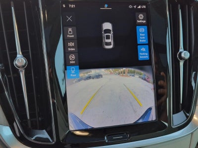 2023 Volvo S60 B5 AWD Plus Dark Theme