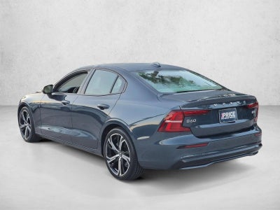 2023 Volvo S60 B5 AWD Plus Dark Theme
