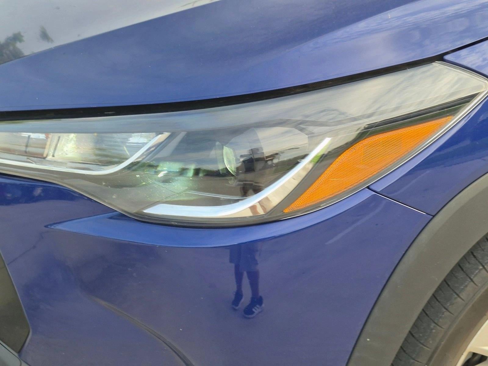 2022 Toyota Corolla Cross LE 2WD (Natl)