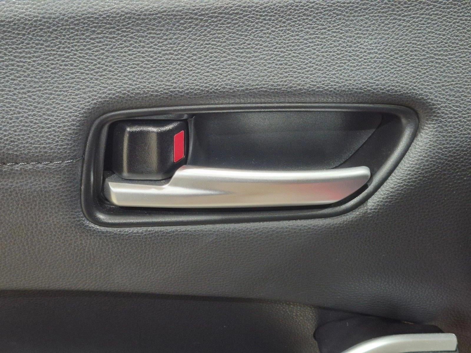 2023 Toyota Corolla Cross XLE 2WD (Natl)