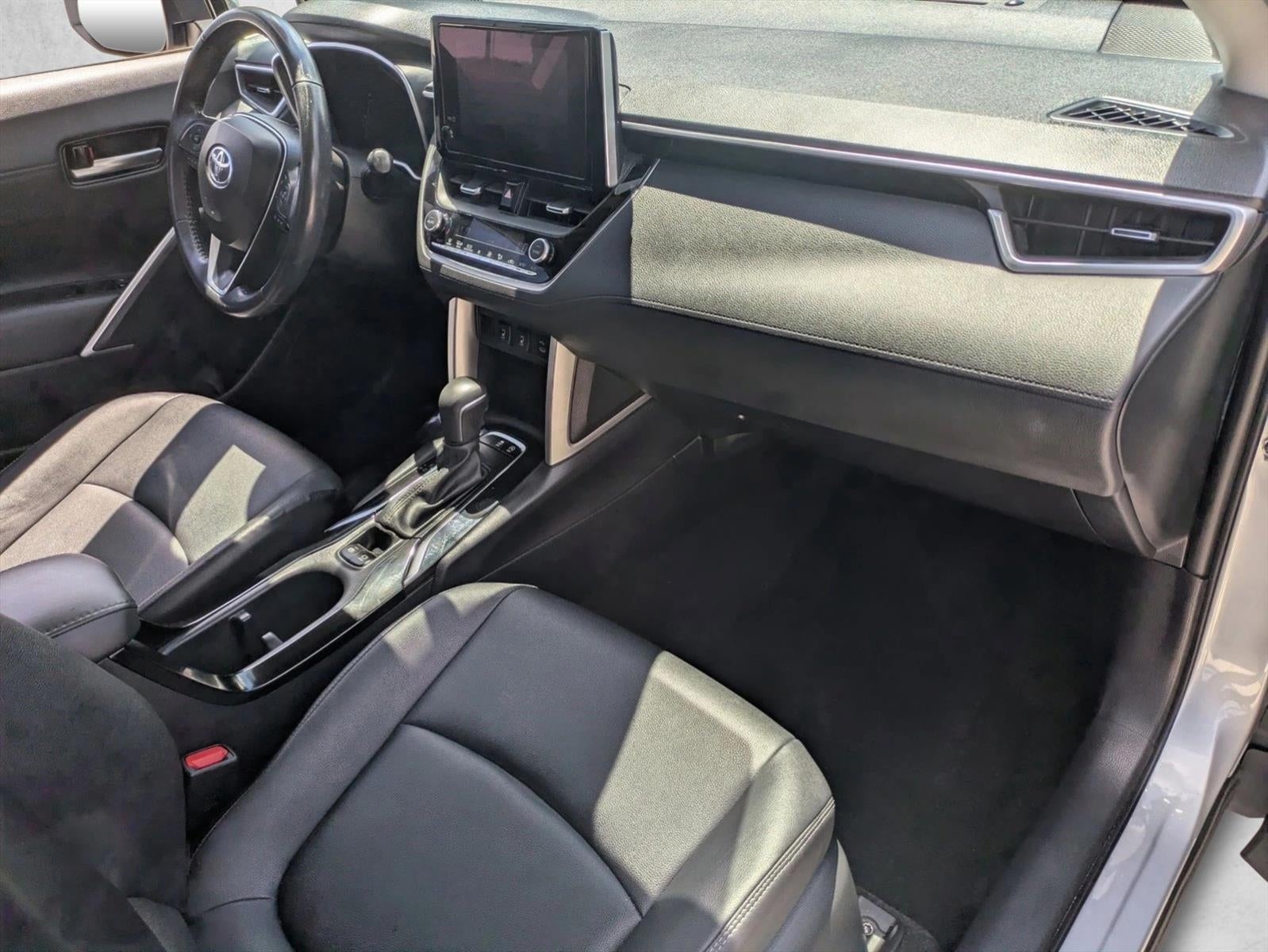 2023 Toyota Corolla Cross XLE 4WD (Natl)