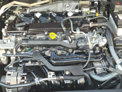 2024 Toyota Corolla Cross XLE 4WD (Natl)