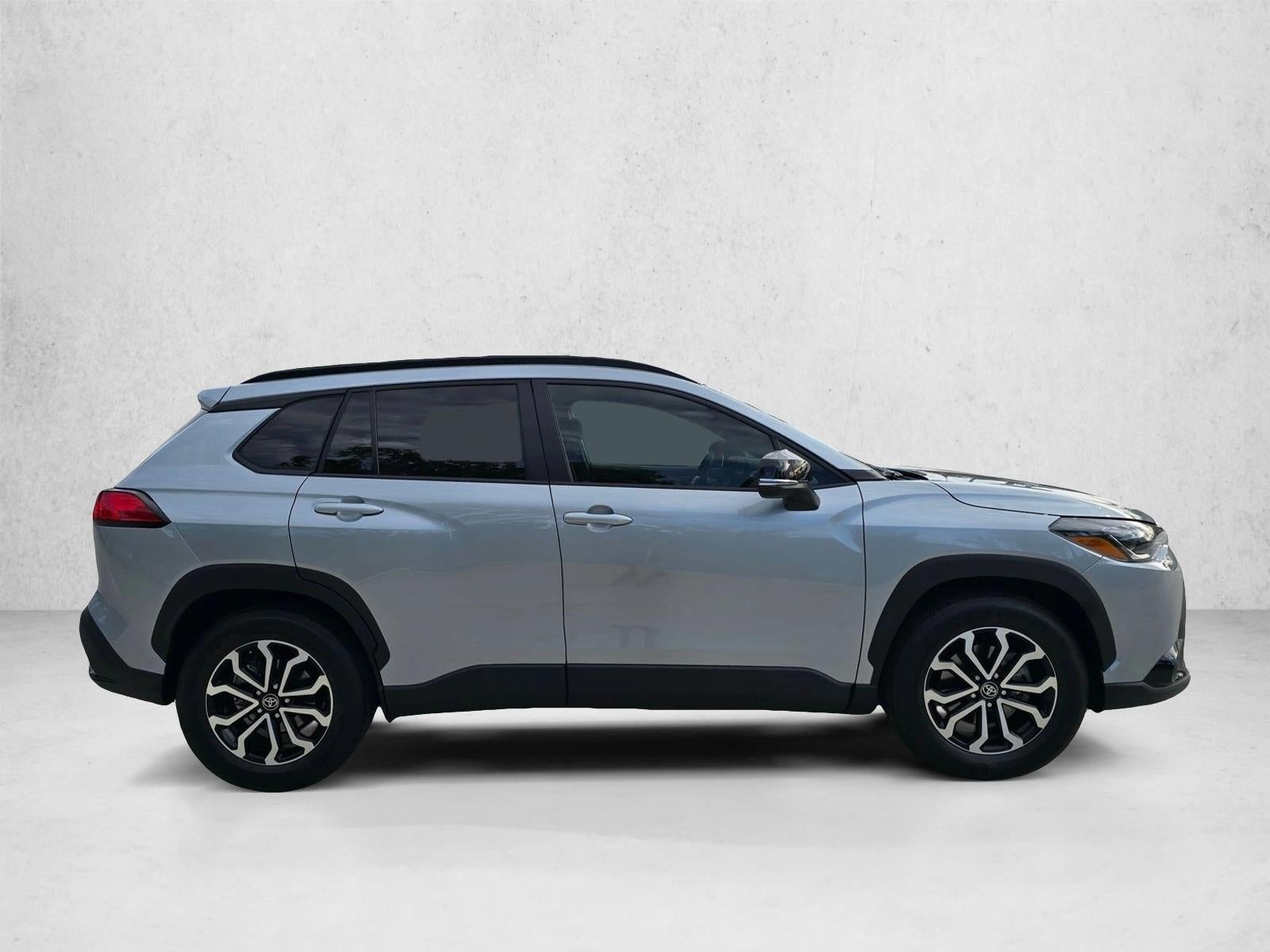 2025 Toyota Corolla Cross Hybrid SE 4WD (Natl)