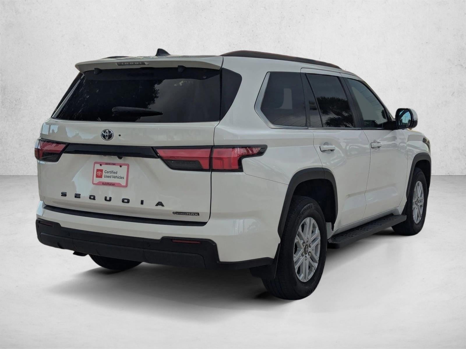 2025 Toyota Sequoia SR5 4WD (SE)