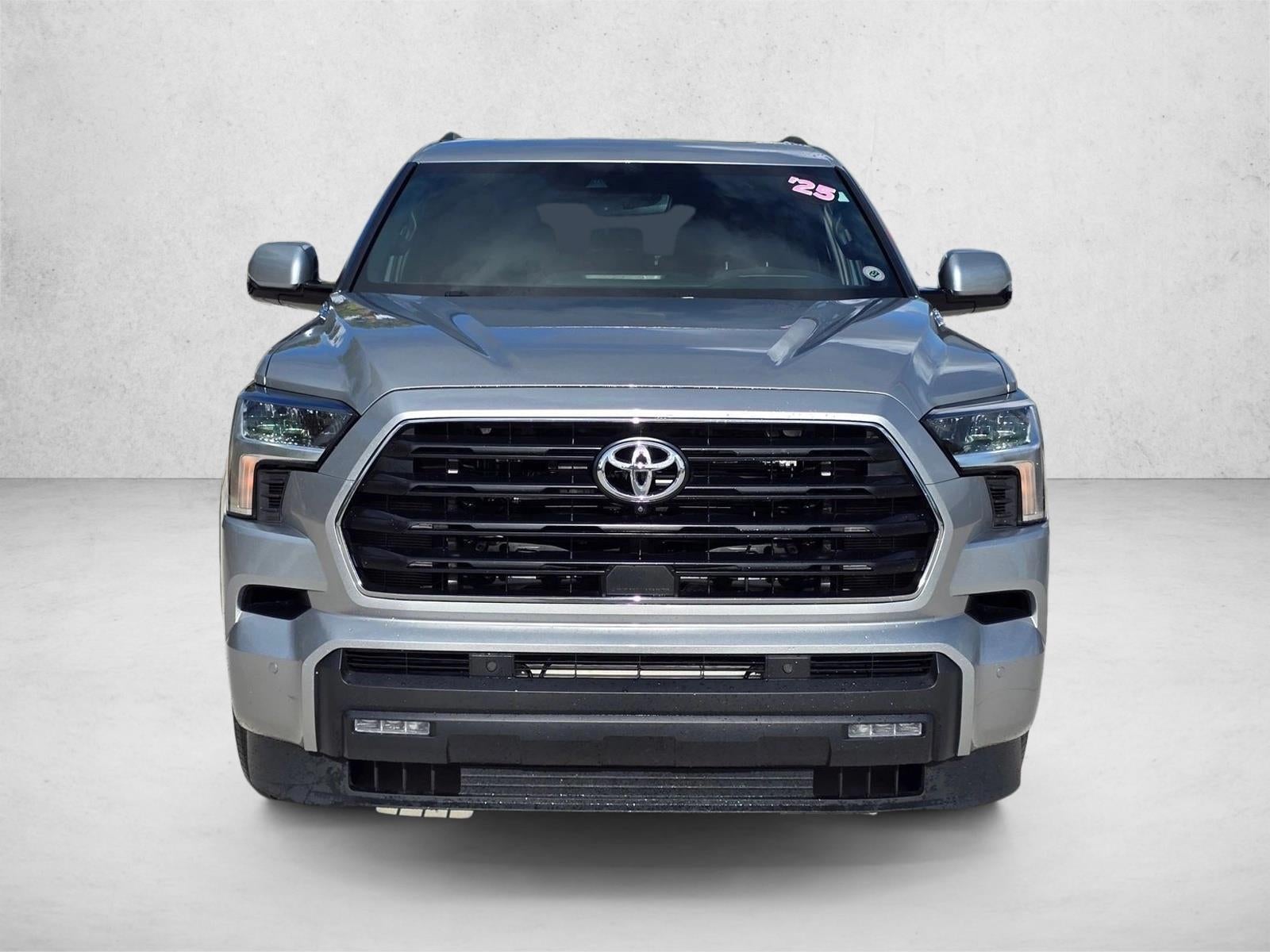 2025 Toyota Sequoia SR5 4WD (SE)