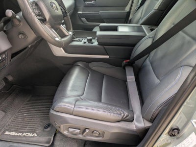 2024 Toyota Sequoia Platinum 4WD (Natl)