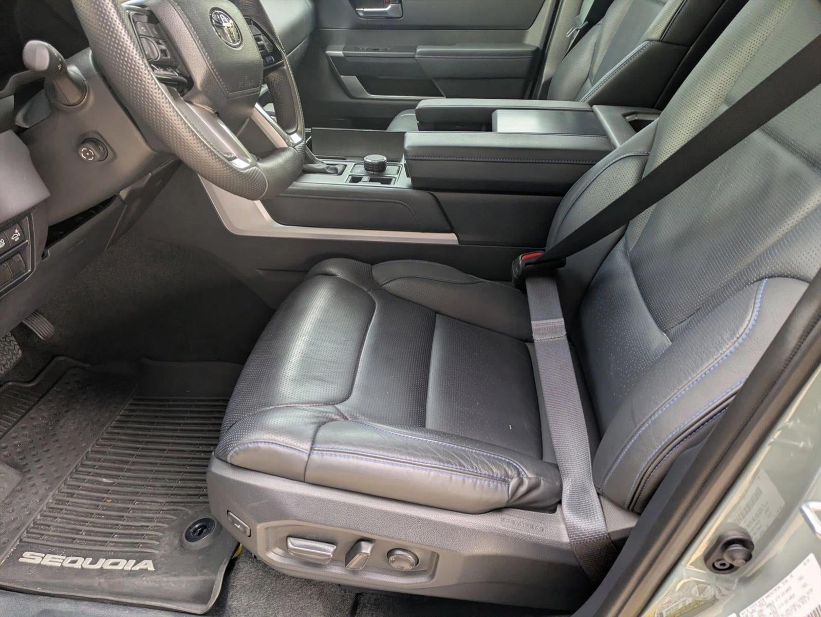 2024 Toyota Sequoia Platinum 4WD (Natl)