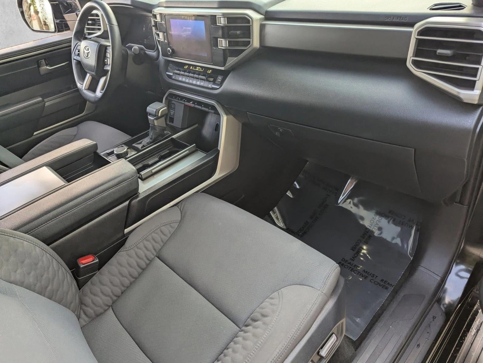 2025 Toyota Sequoia SR5 4WD (SE)