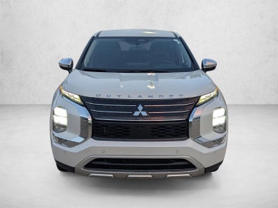 2022 Mitsubishi Outlander SE FWD