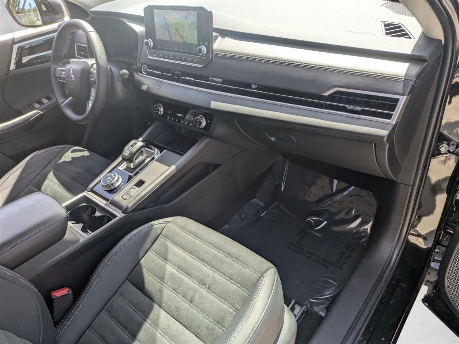 2024 Mitsubishi Outlander SE FWD