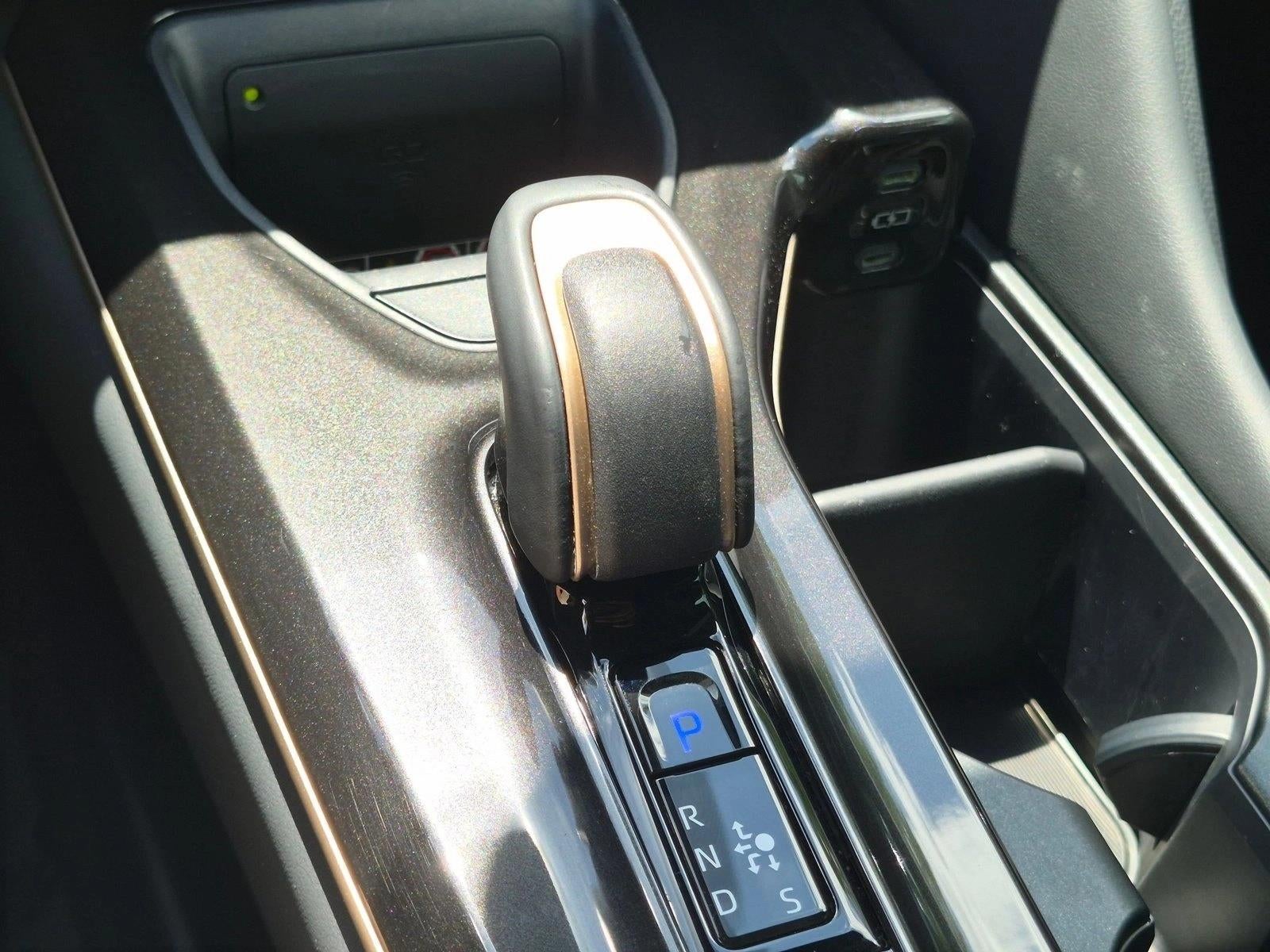 2025 Toyota Crown Signia XLE AWD (Natl)