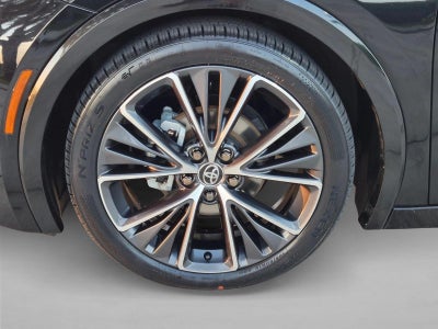 2023 Toyota Prius Limited (Natl)