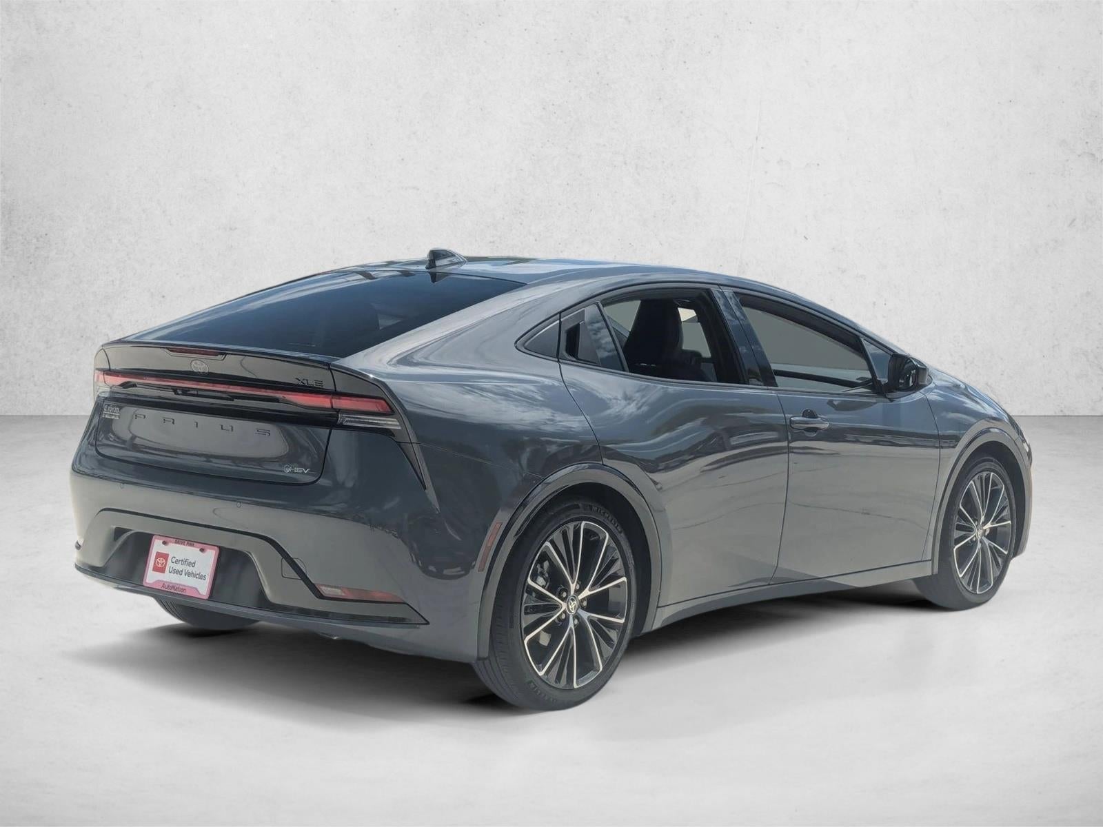 2025 Toyota Prius XLE (Natl)