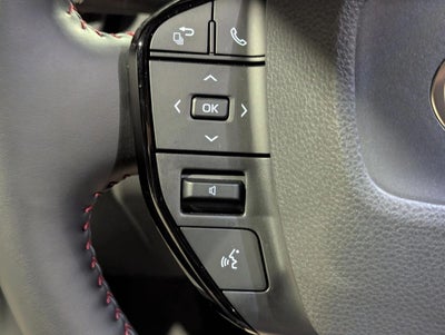 2026 Toyota Prius Plug-In Hybrid SE (Natl)