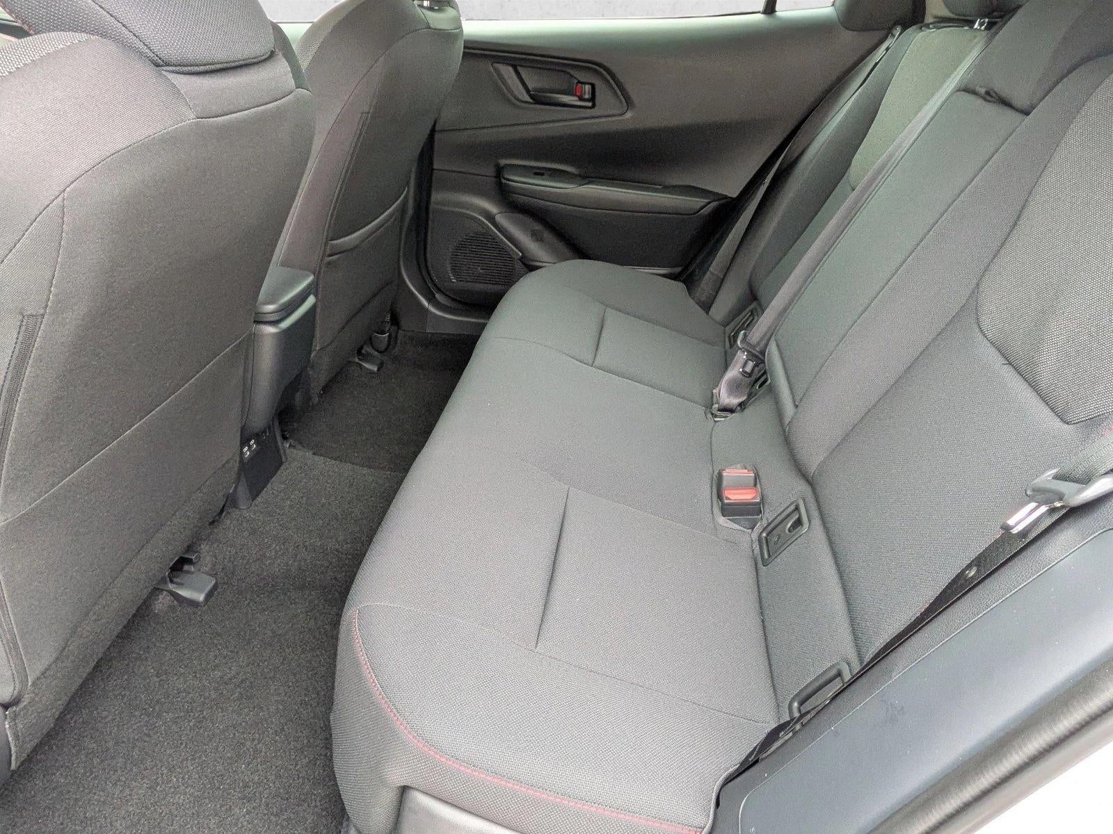 2026 Toyota Prius Plug-In Hybrid SE (Natl)